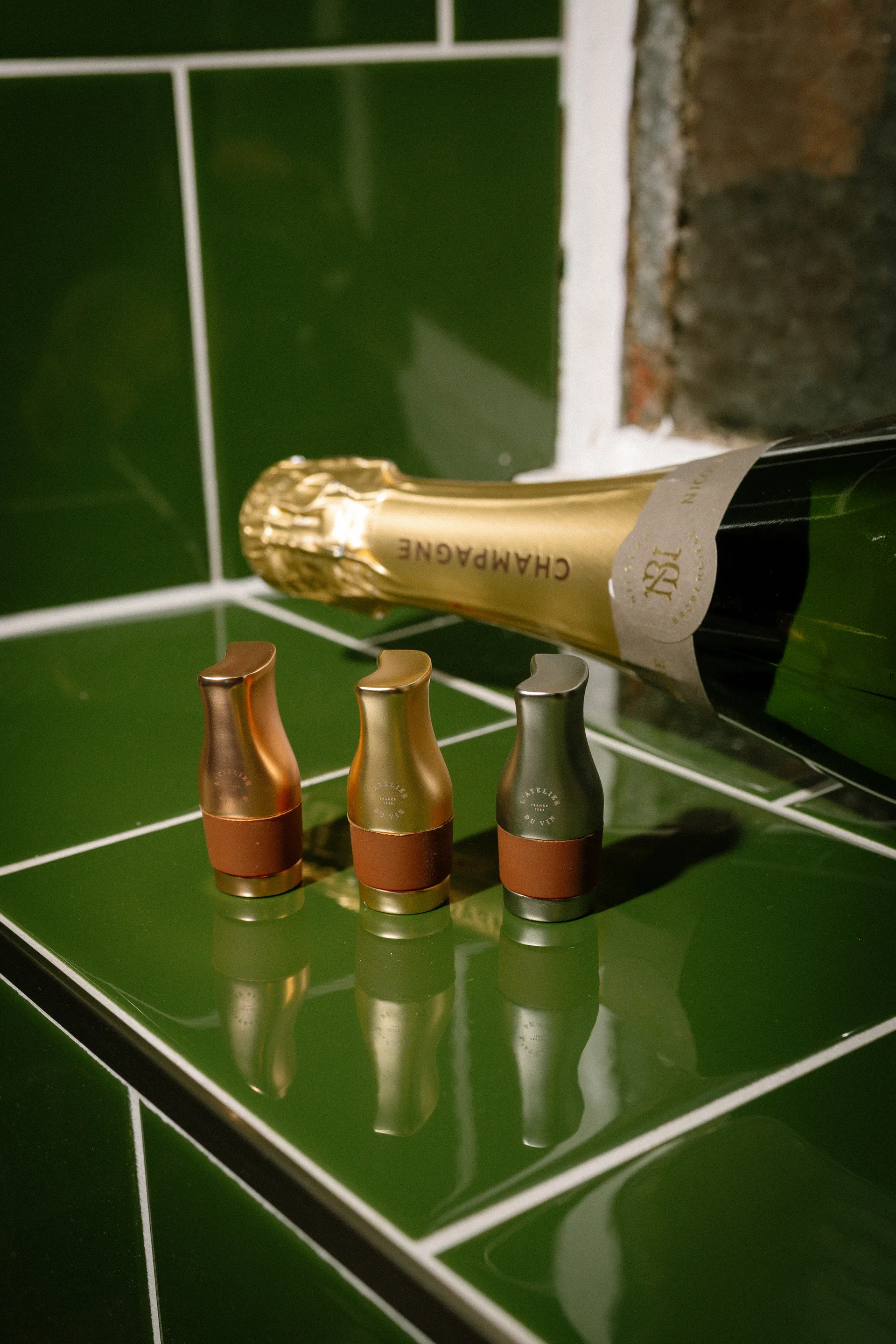 L'atelier du vin Le Trio pullon suljin, Rose, hopea ja kulta (matta) L'Atelier du Vin