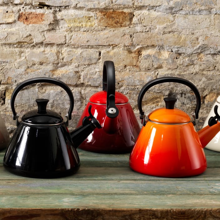 Le Creuset Kone Kettle -vesipannu, Cerise Le Creuset