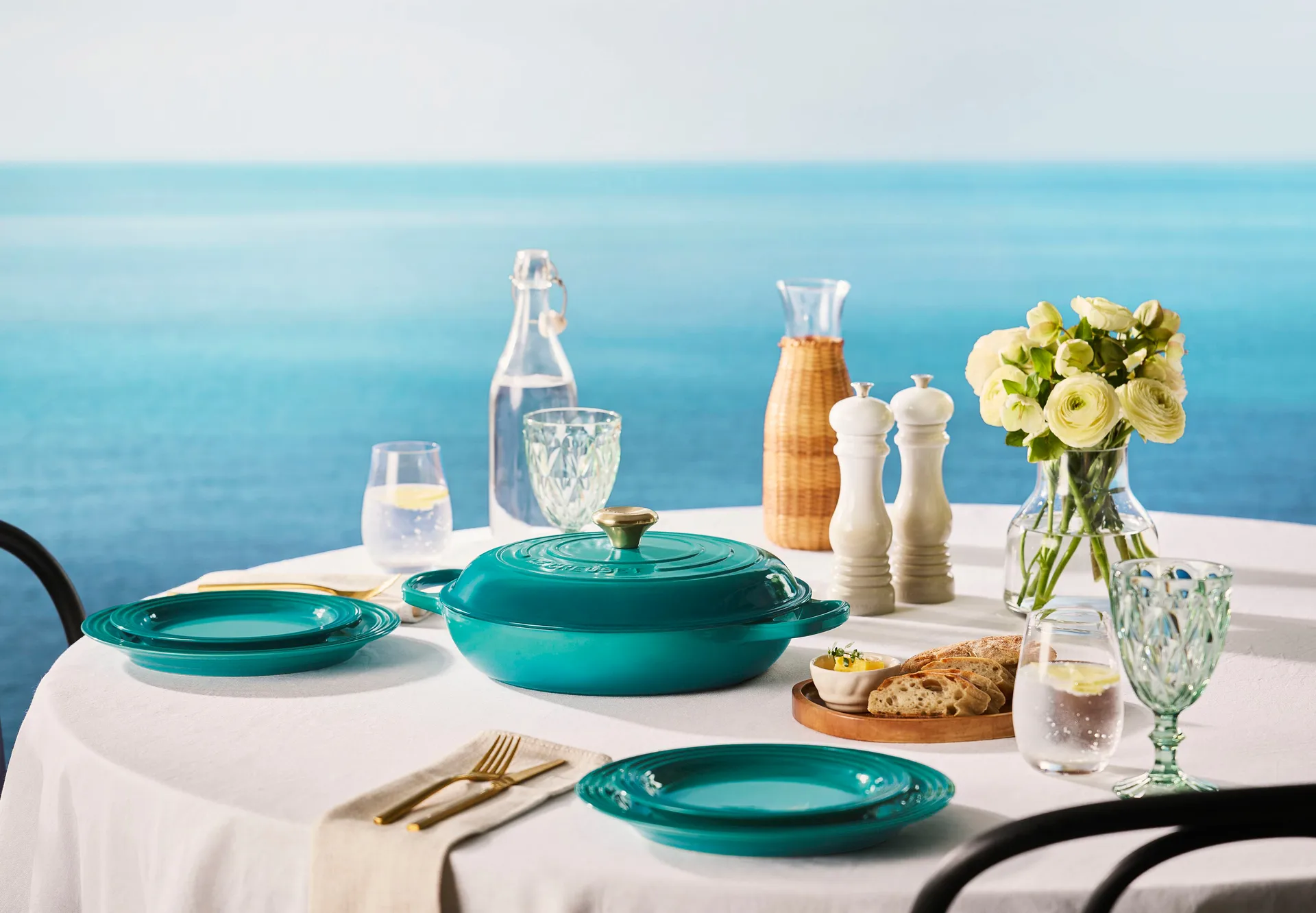 Le Creuset Signature -lautanen 27 cm, Bleu Riviera Le Creuset