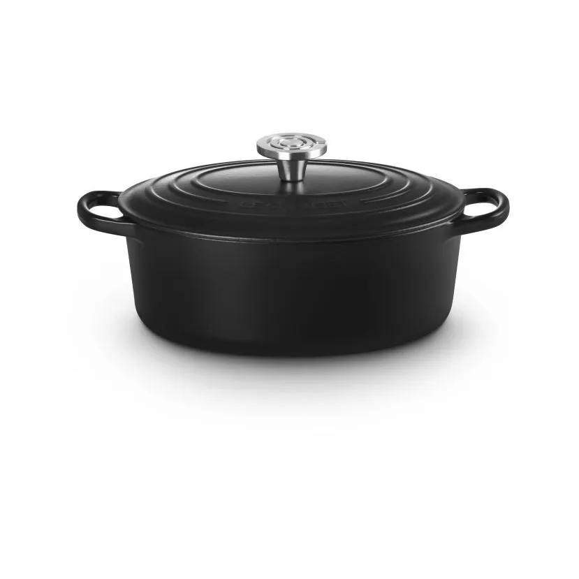 Le Creuset Signature valurauta ovaali pata, Matte Black, 4,1 l Le Creuset