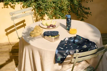 Arthur eväsrasia 13,5x17 cm - Sailing classic navy - Liewood