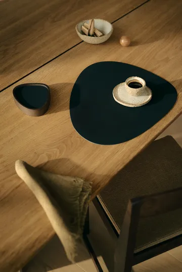 Nupo lasinalunen curve - Musta muste - LIND DNA