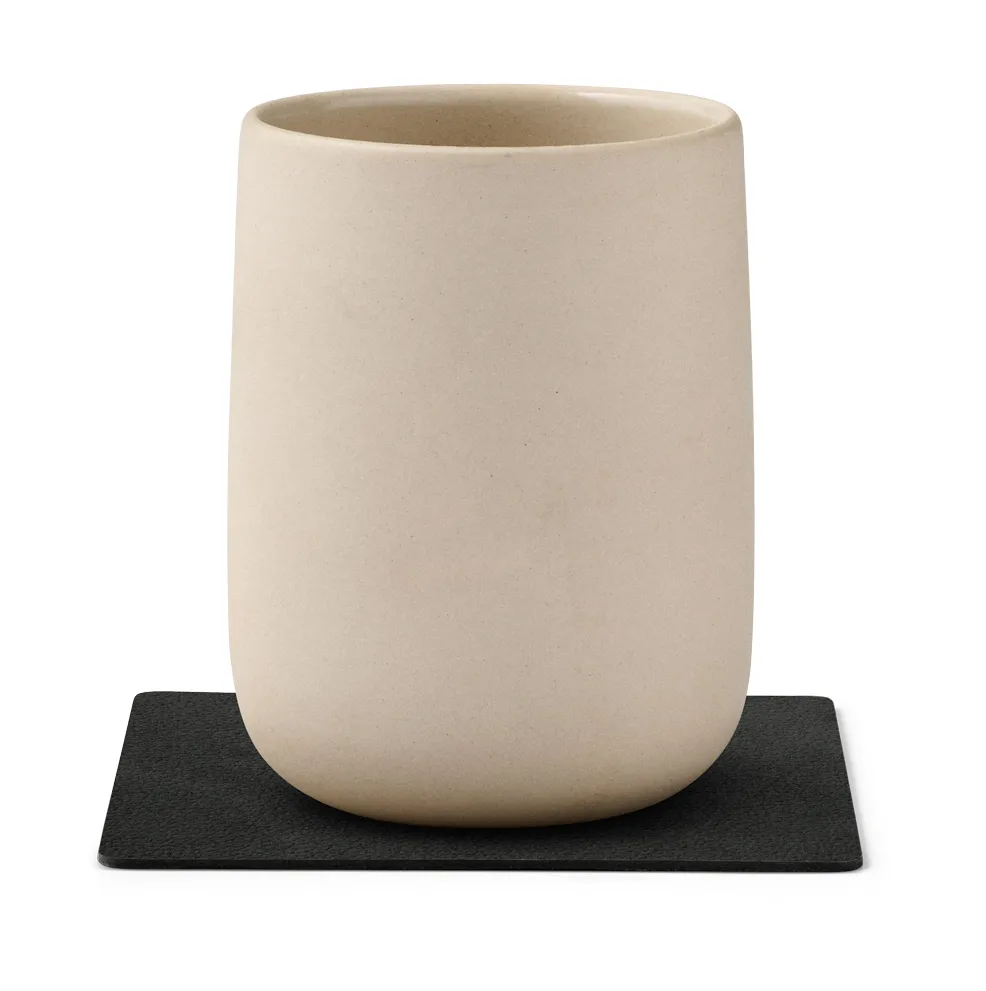 Nupo lasinalunen square, Musta muste LIND DNA