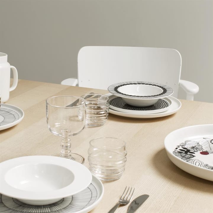 Räsymatto lautanen Ø 20 cm, musta-valkoinen (pikkupalloinen) Marimekko