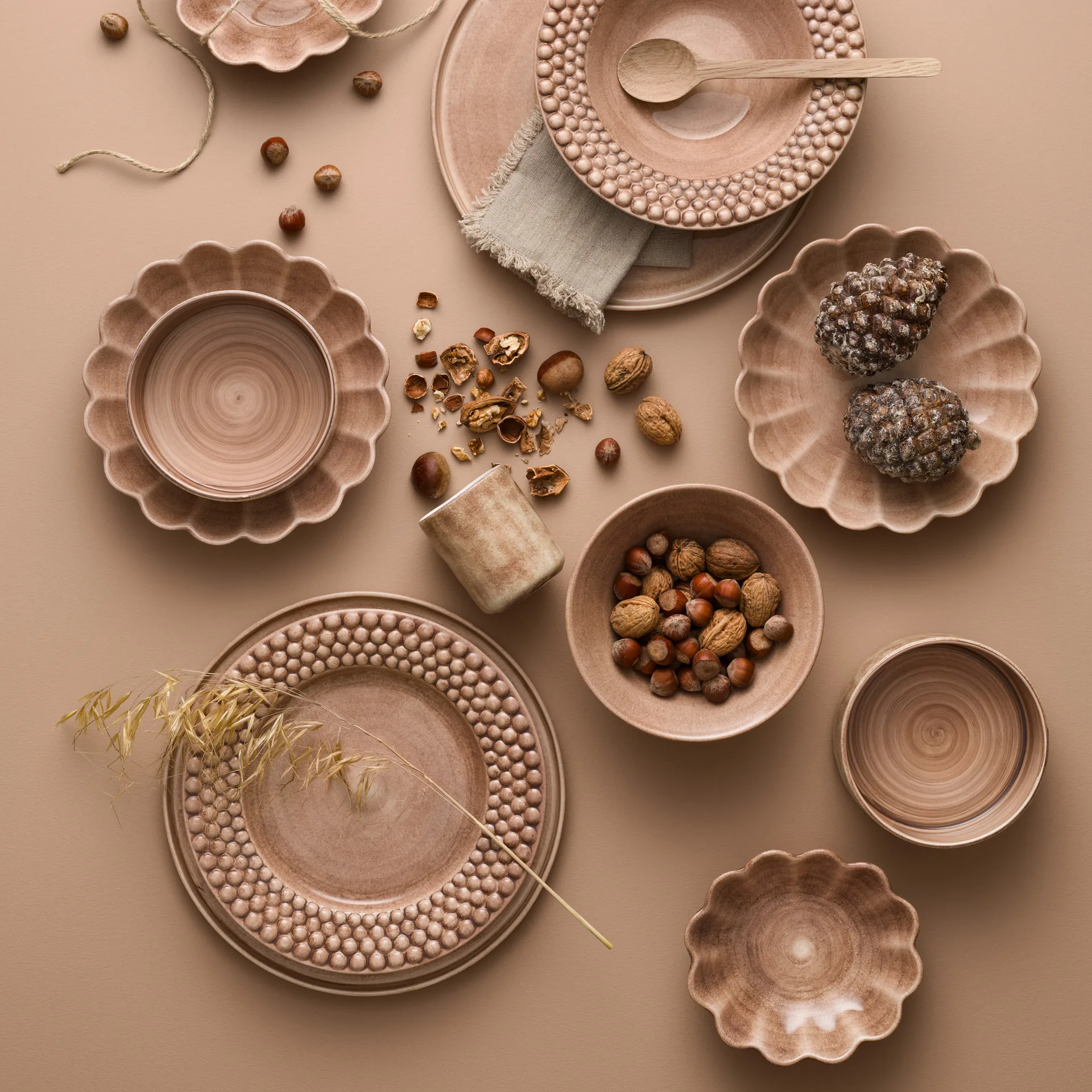 Bubbles-lautanen 28 cm, Cinnamon Mateus