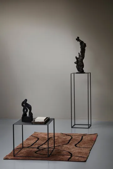 Cubic jalusta - Musta, 29x29x90 cm - Mette Ditmer