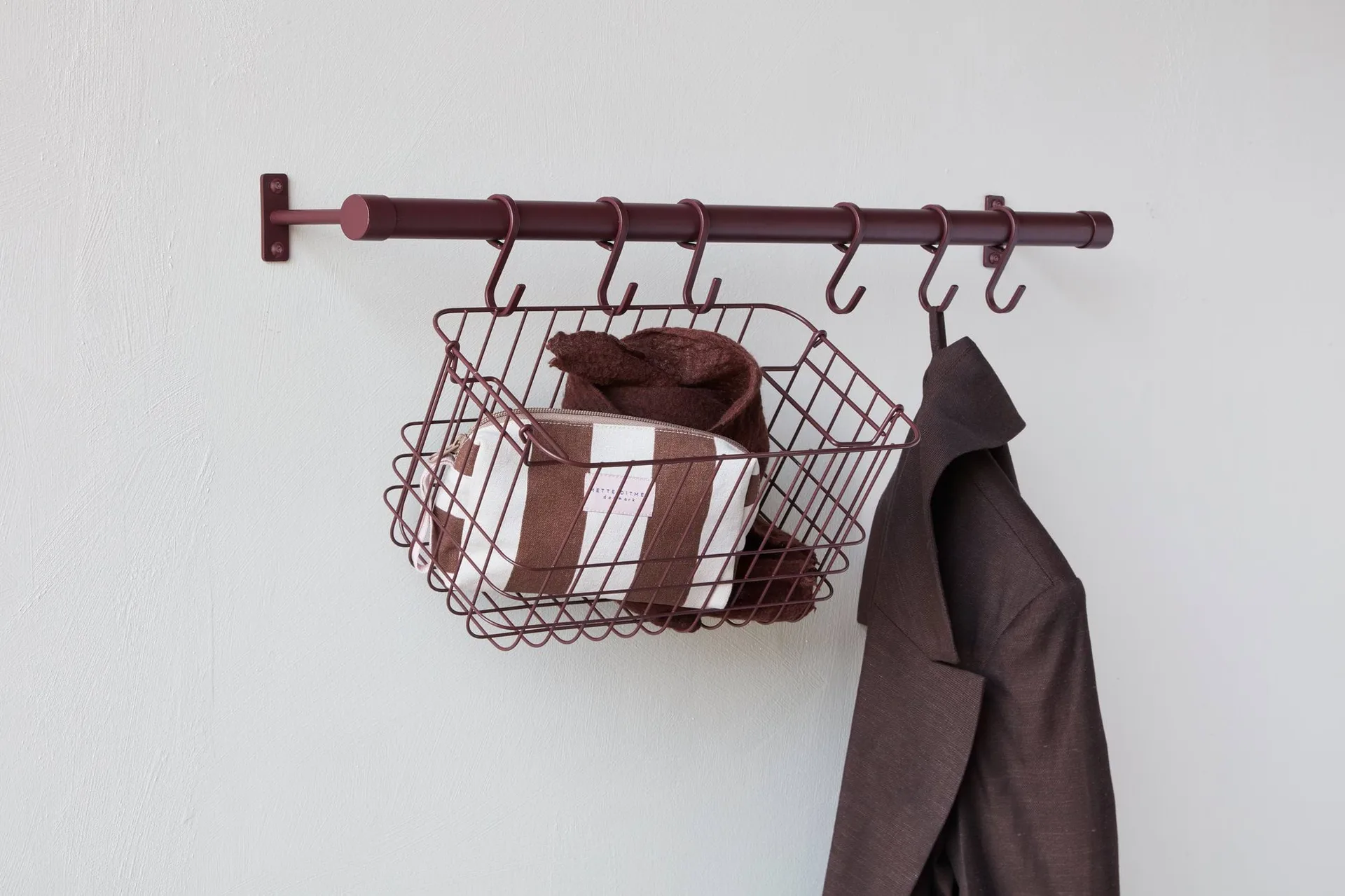 Hang-it vaateteline, Punainen, 11x70x5,5 cm Mette Ditmer