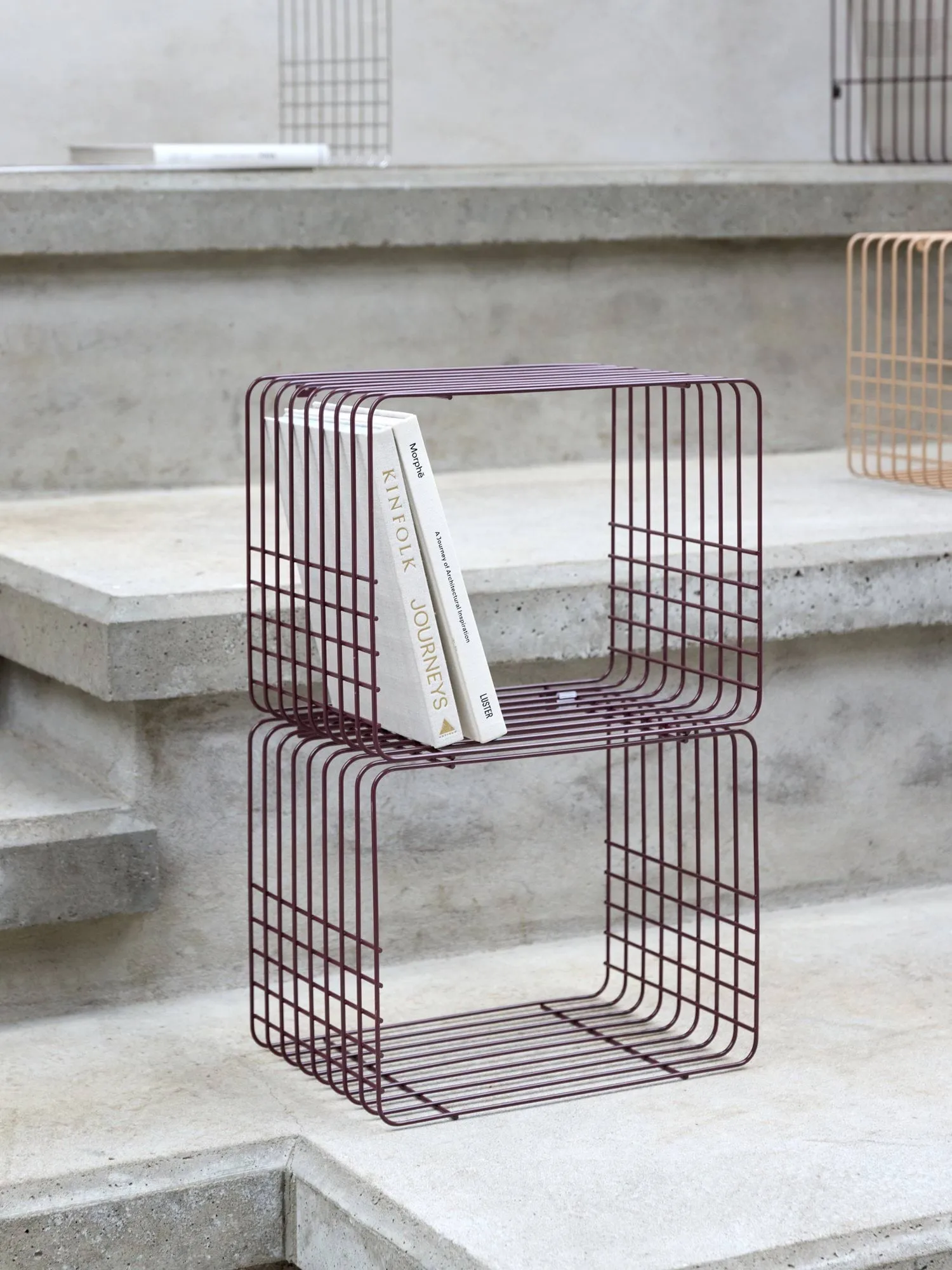 Wire-hylly, Short, punainen, 26x38x30,5 cm Mette Ditmer