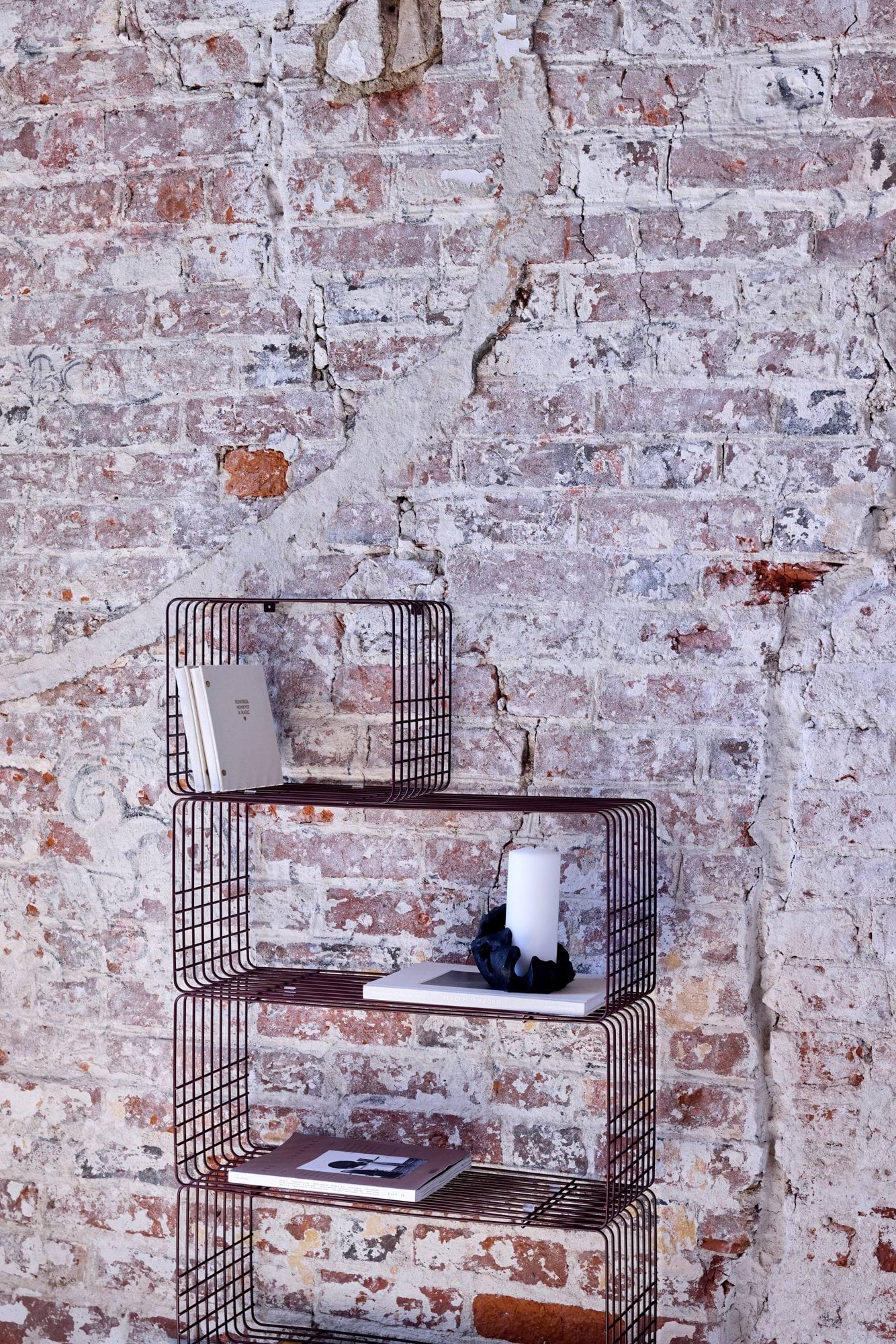 Wire-hylly, Short, punainen, 26x38x30,5 cm Mette Ditmer