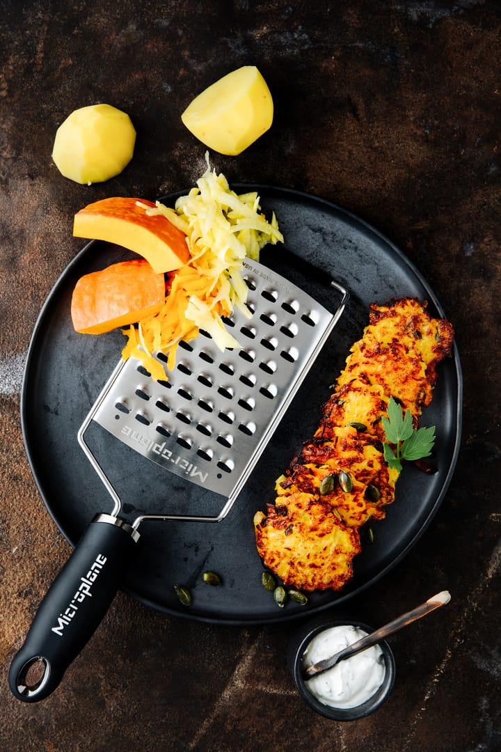 Gourmet erittäin karkeat raastinrauta 31 cm., Musta Microplane