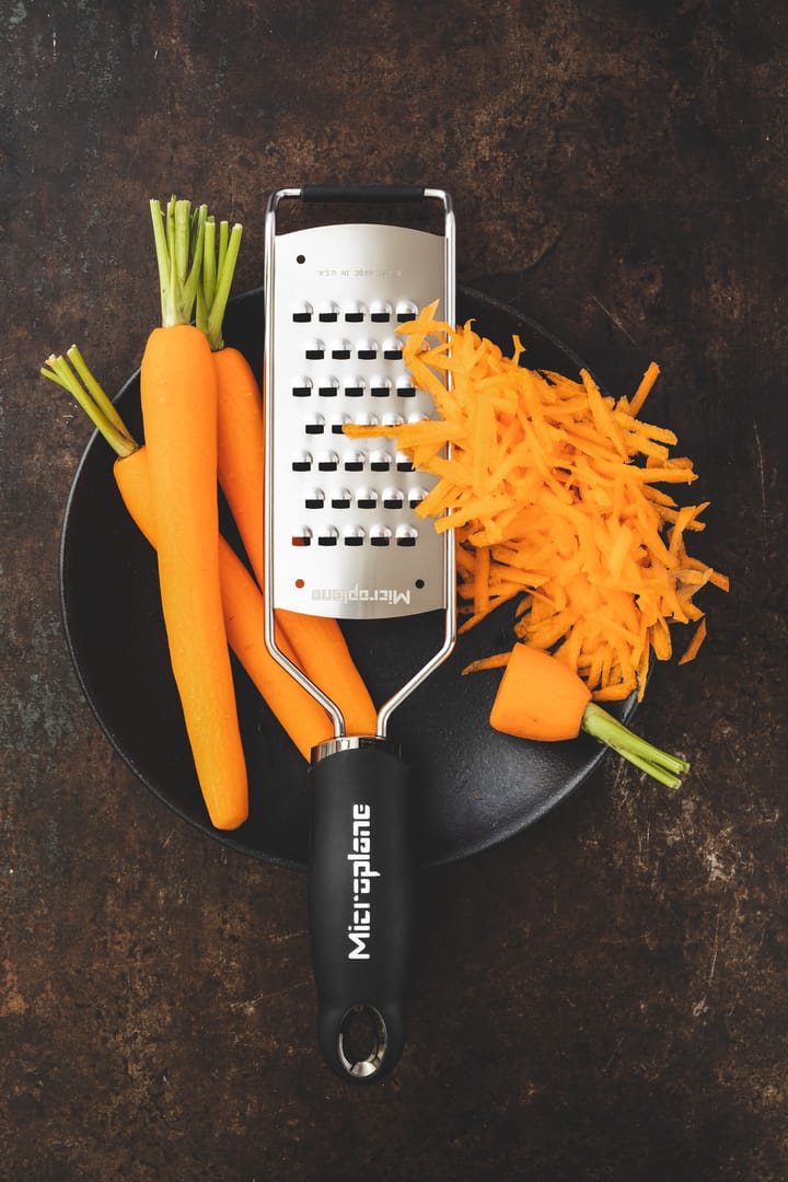 Gourmet extra karkeateräinen raastinrauta 31 cm, Musta Microplane