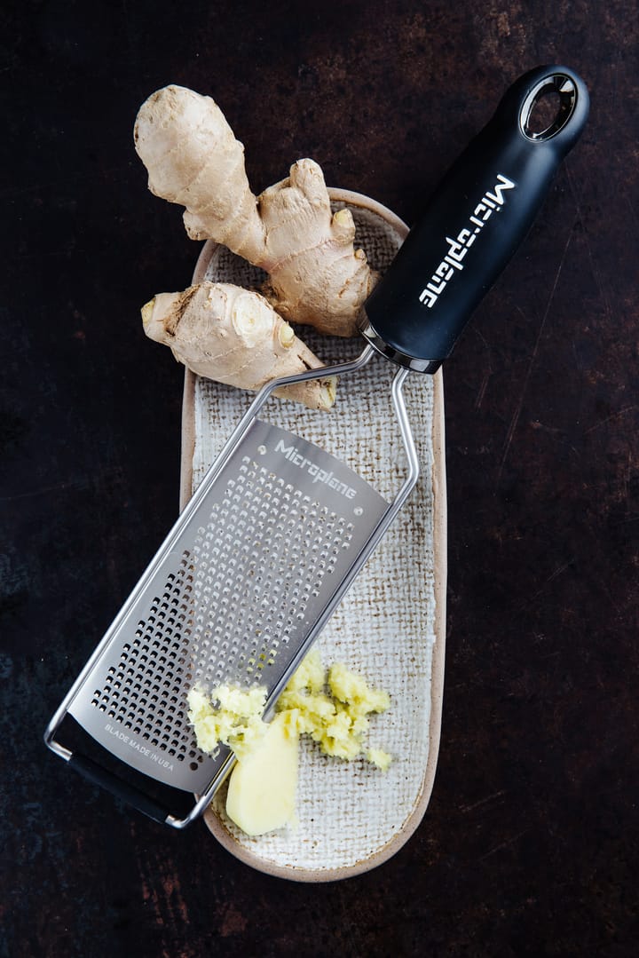 Gourmet-raastin, hieno 31 cm., Musta Microplane