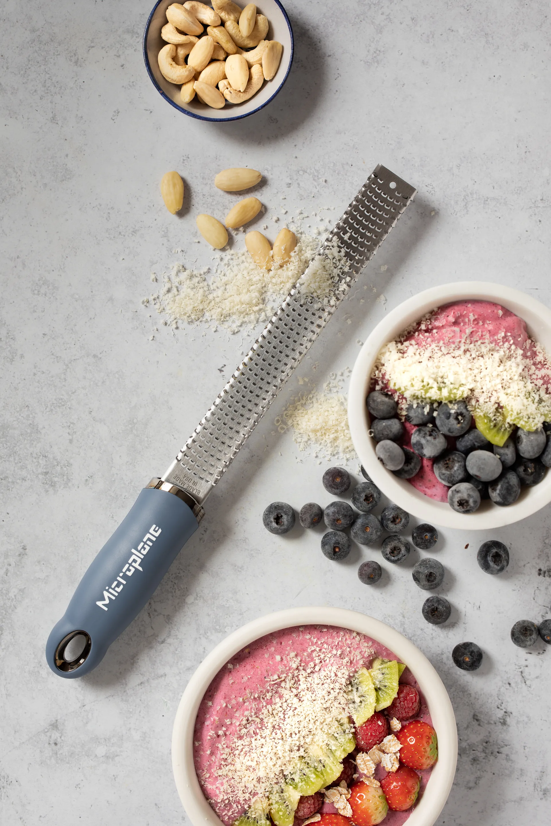 Premium klassinen raastin 32 cm, Denim sininen Microplane