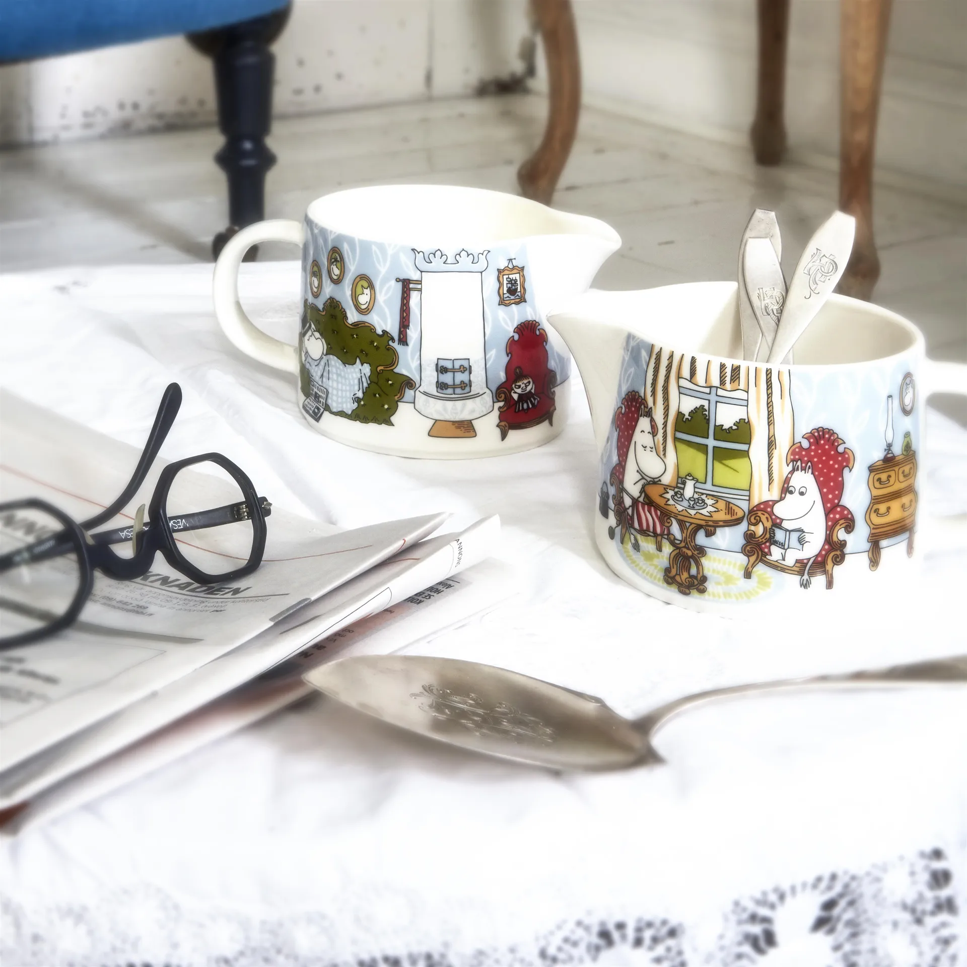 Muumit Iltapäivä salongissa kannu, 0,35 l Moomin Arabia