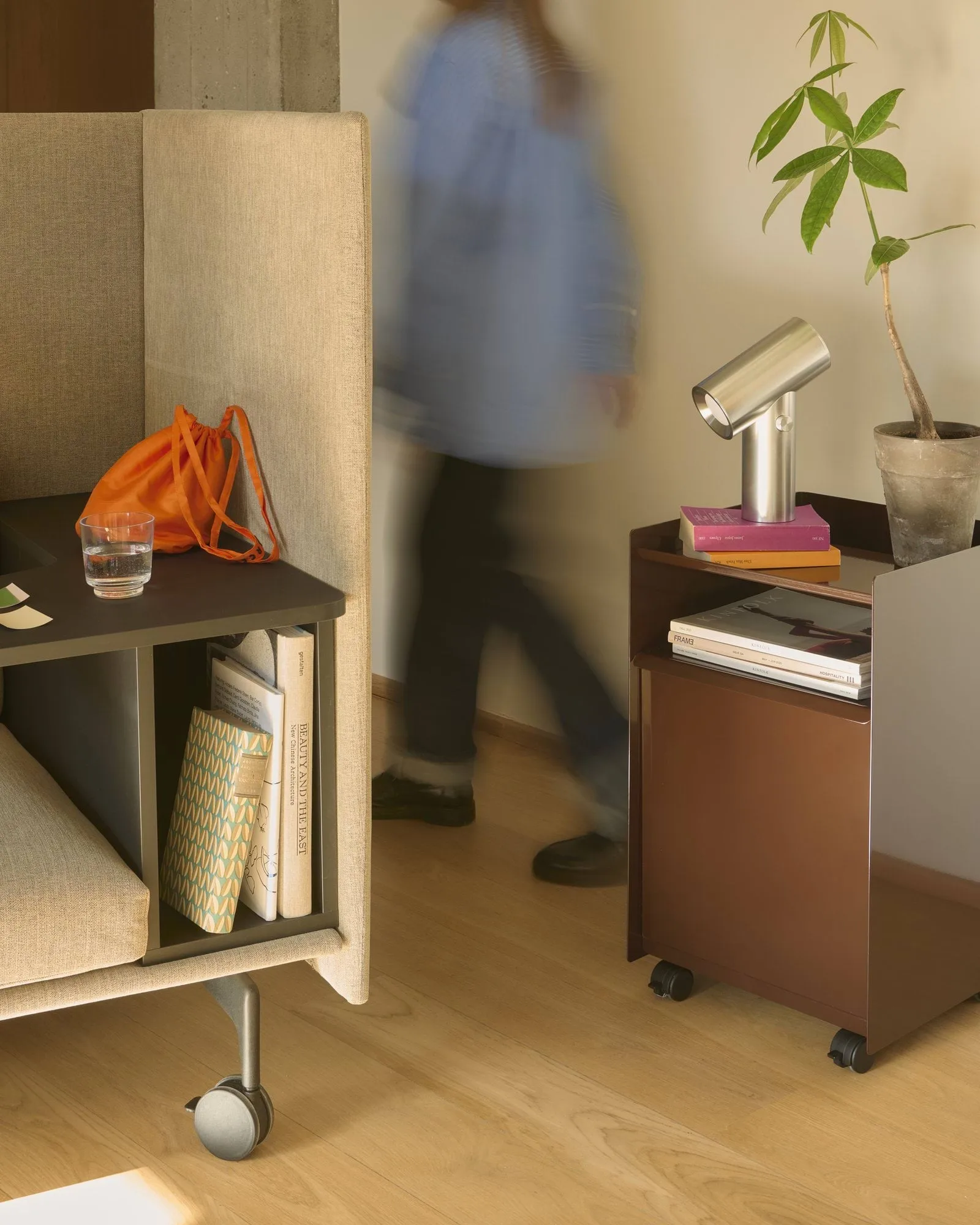 Folded Trolley rullavaunu laatikolla, Grey Muuto