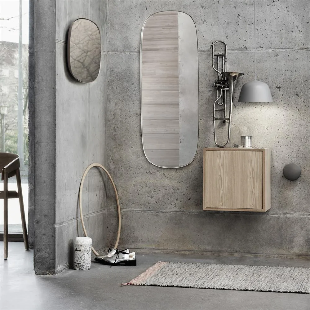 Framed peili, Taupe, 59x44 cm Muuto