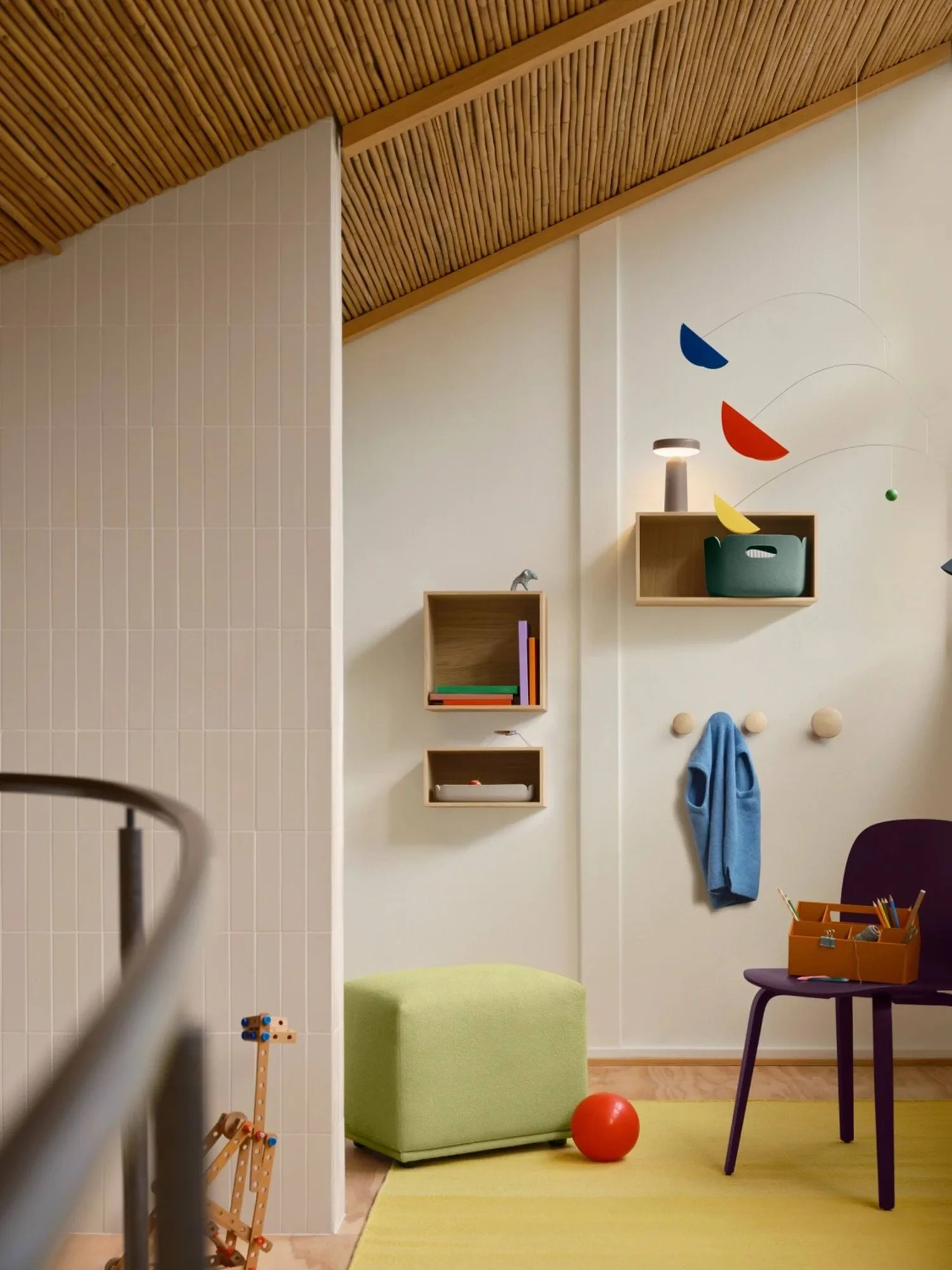 The Dots ripustin, 5 kpl, Musta saarni Muuto