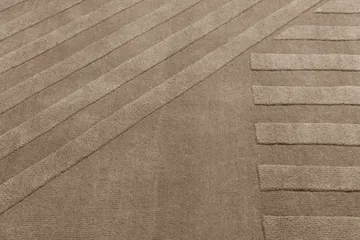 Levels Stripes villamatto - Myyränruskea, 170x240 cm - NJRD