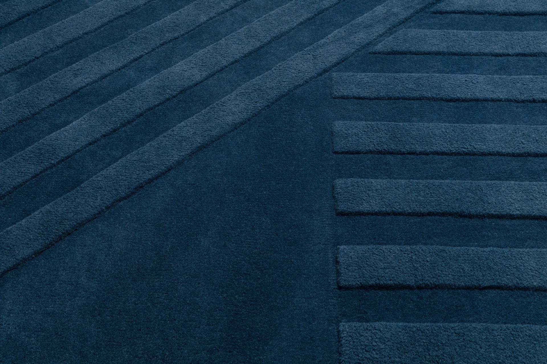 Levels Stripes villamatto, Sininen, 200x300 cm NJRD