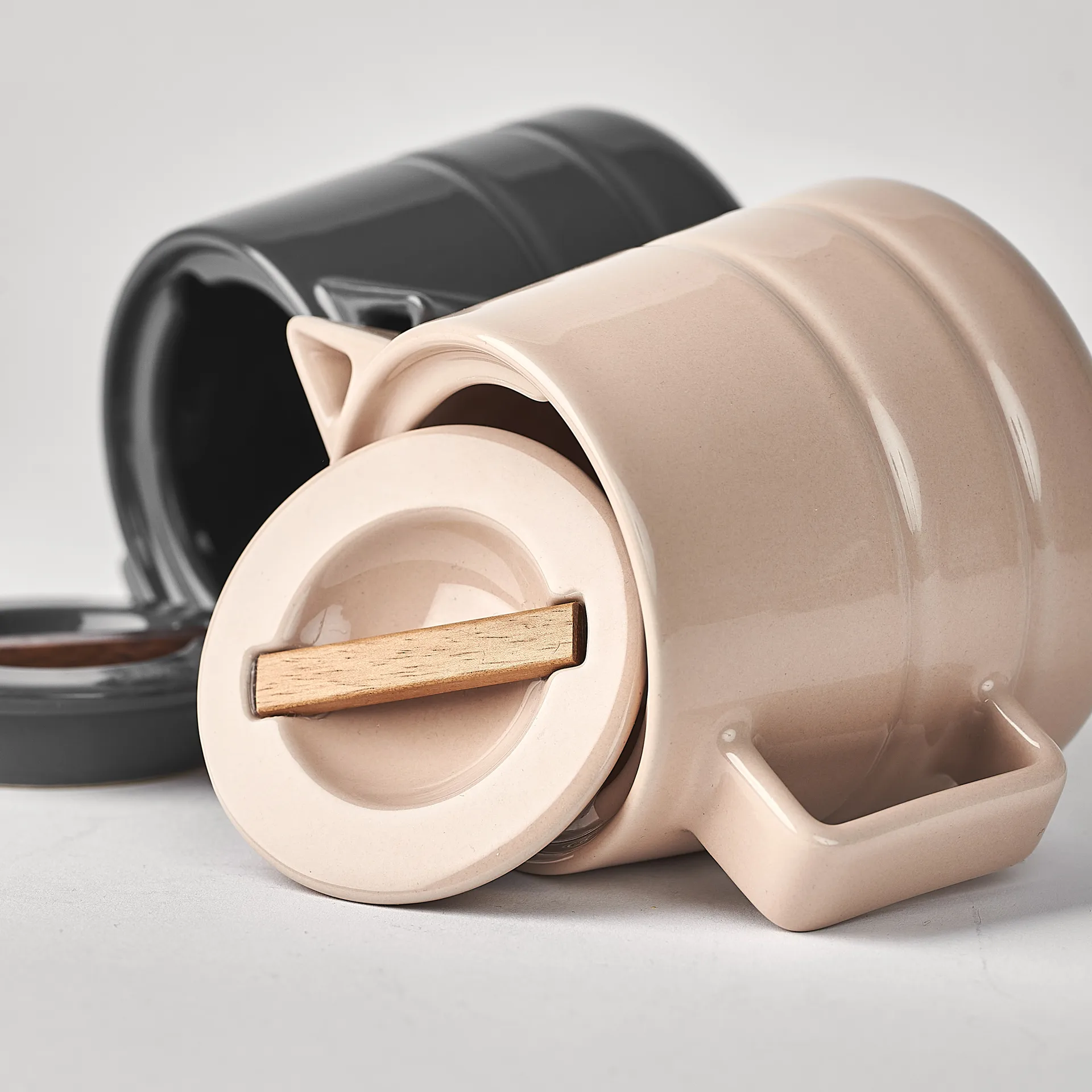 Lines-maitokannu 50 cl, beige NJRD