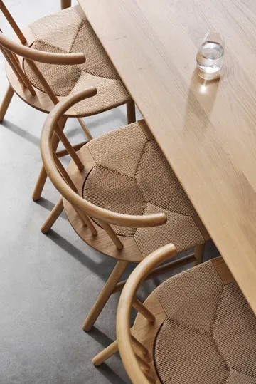 VIOR ruokapöytä 200 cm + tuoli 6‑pakkaus – Lakattu tammi‑naturel - NJRD