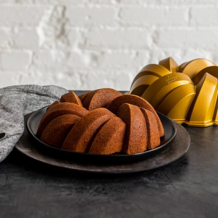 Nordic Ware 75th anniversary braided bundt -leivontavuoka, 2,4 l Nordic Ware