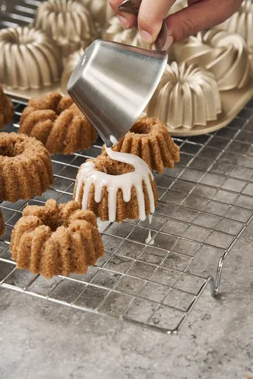 BAKE kakkuvuoka - Rosette, nonstick - Nordwik