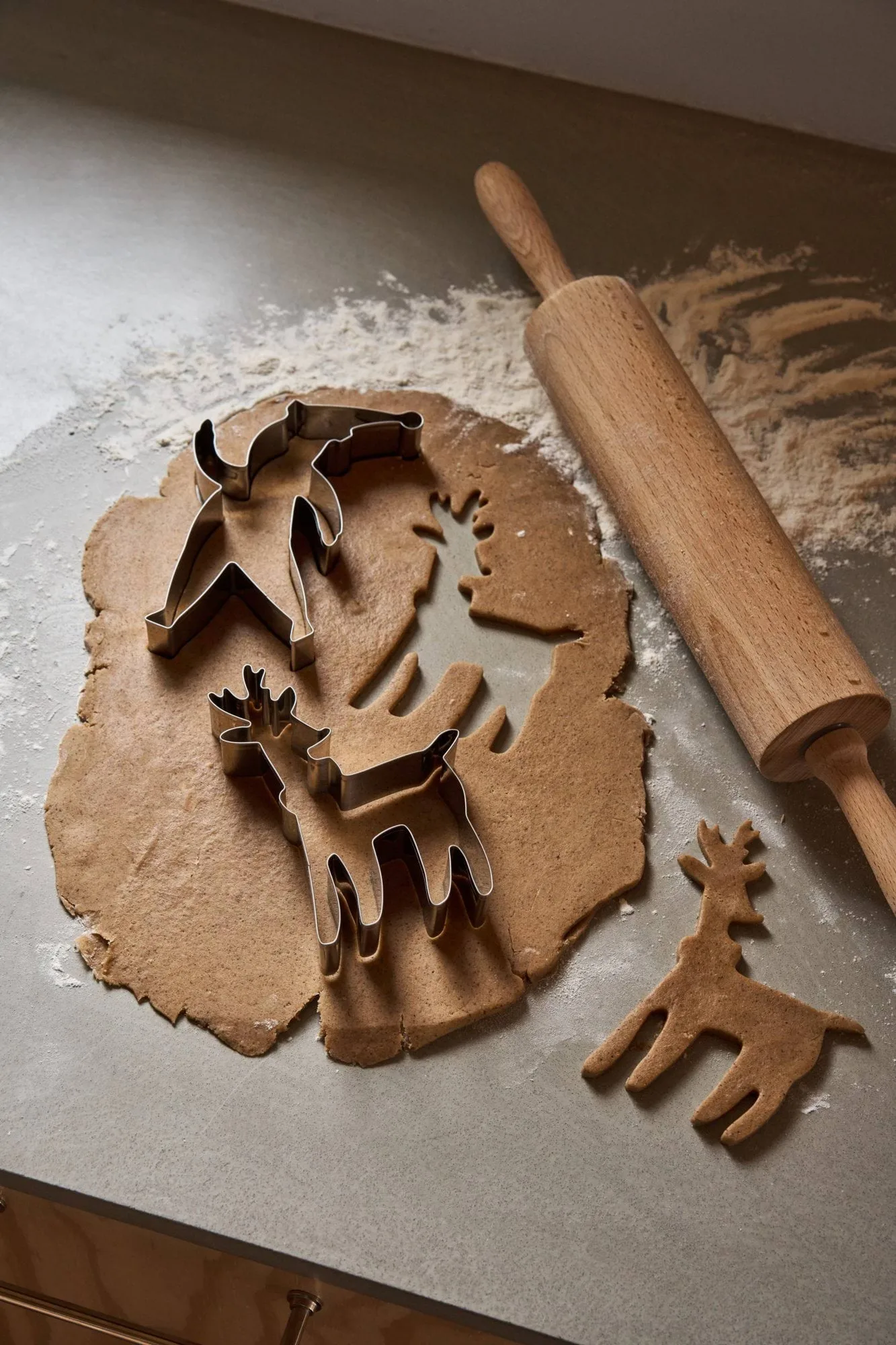 BAKE piparkakkumuotti, Tonttu & poro, 2 kpl Nordwik