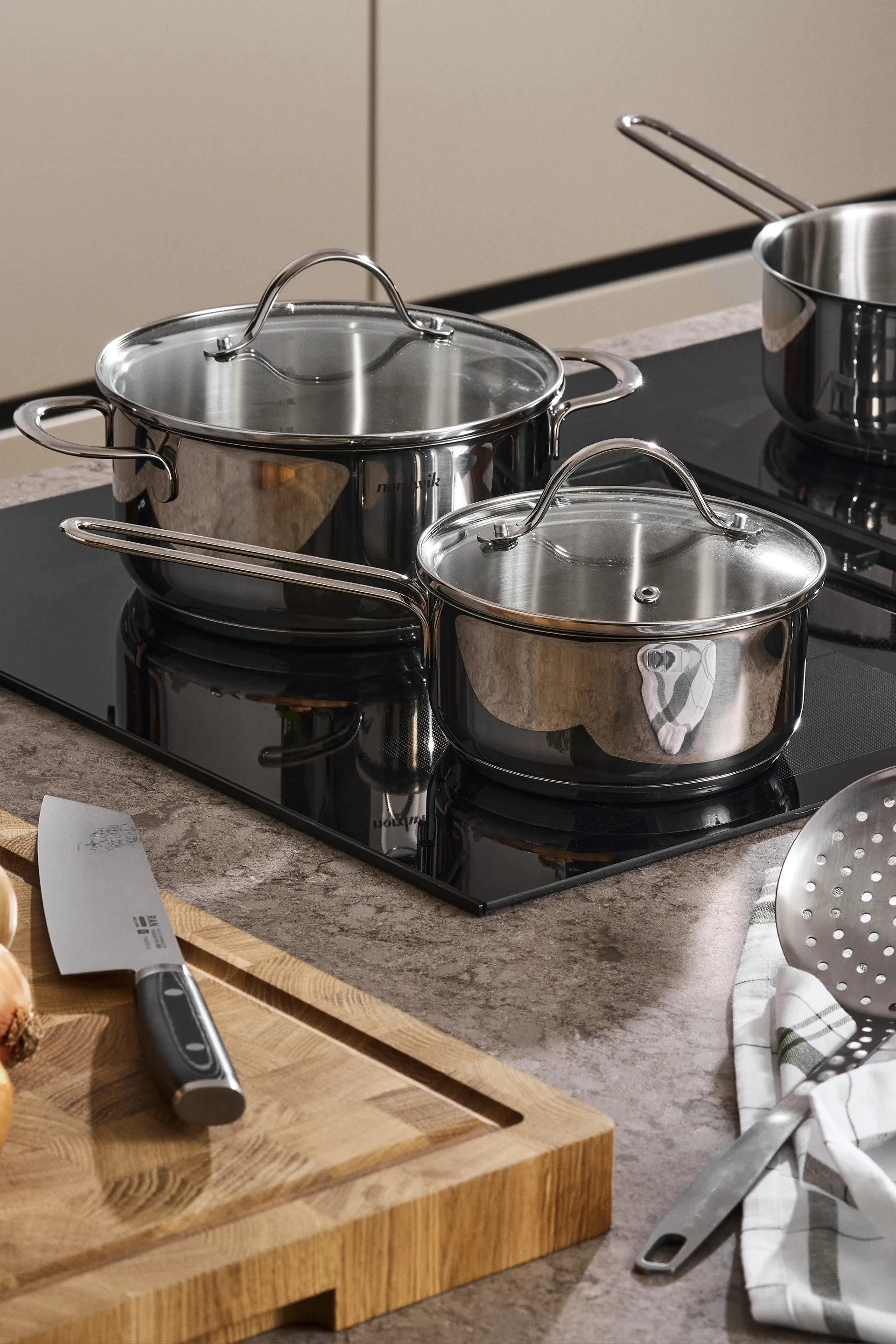 Nordwik kasari lasikannella 1,3 litraa, Ruostumaton teräs Nordwik