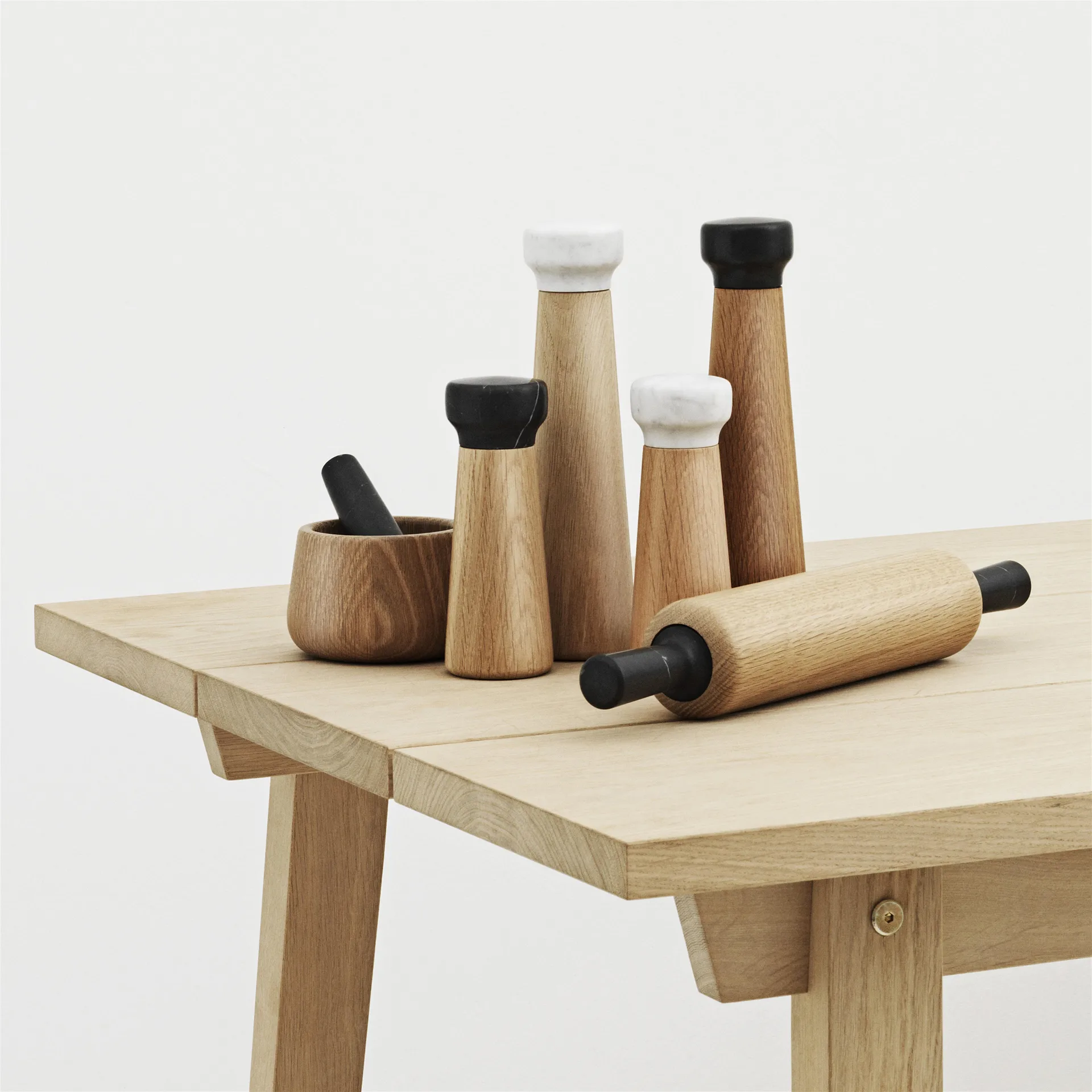 Craft suolamylly tammi-valkoinen marmori, pieni Normann Copenhagen