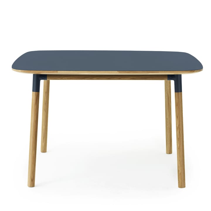 Form pöytä 120x120 cm, sininen Normann Copenhagen