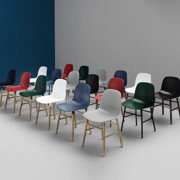 Form tuoli - Green, tammijalat - Normann Copenhagen