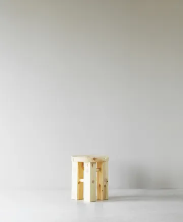 Fyr pyöreä jakkara 45 cm - Pine, Ø40x45 cm - Normann Copenhagen