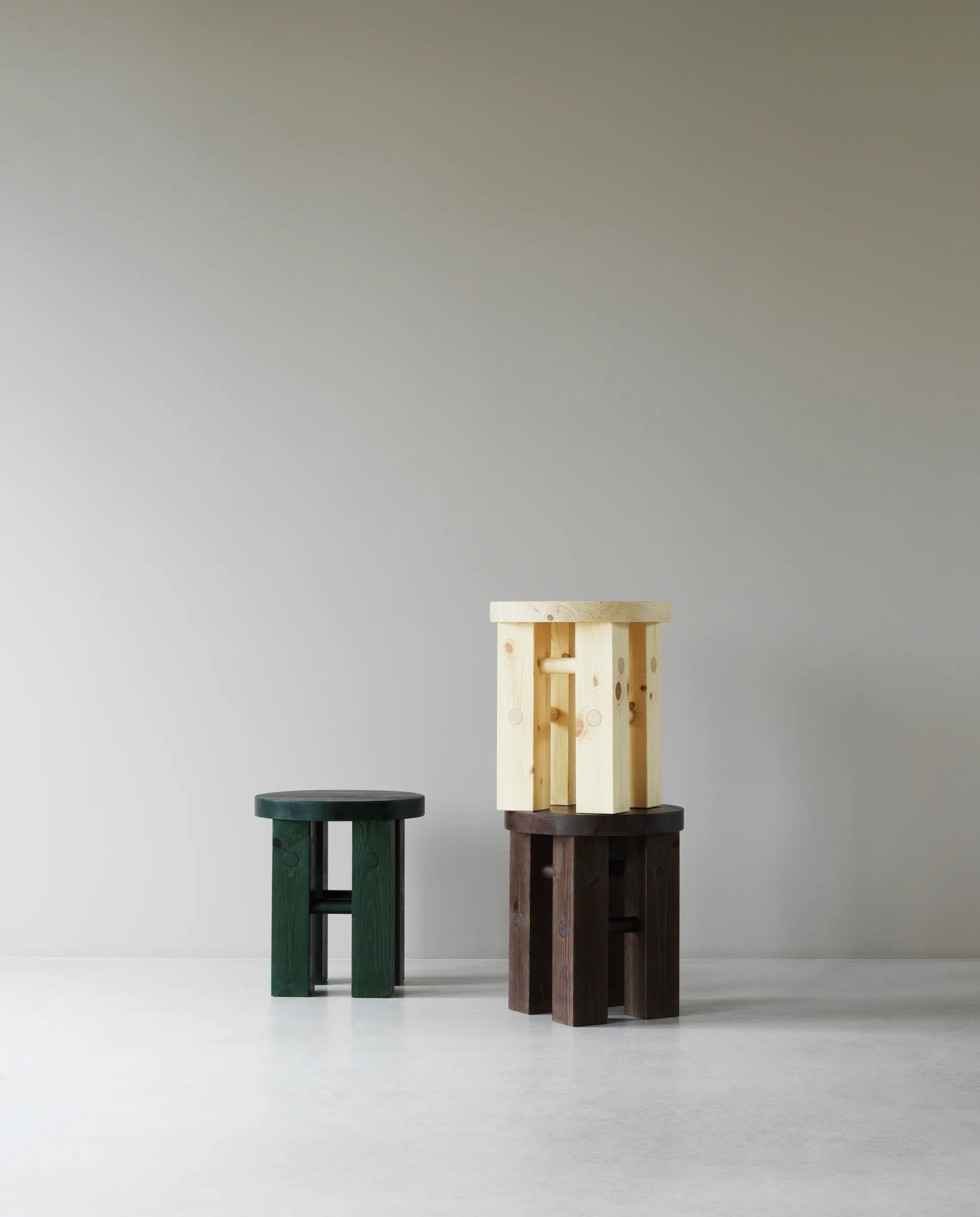 Fyr pyöreä jakkara 45 cm, Pine, Ø40x45 cm Normann Copenhagen