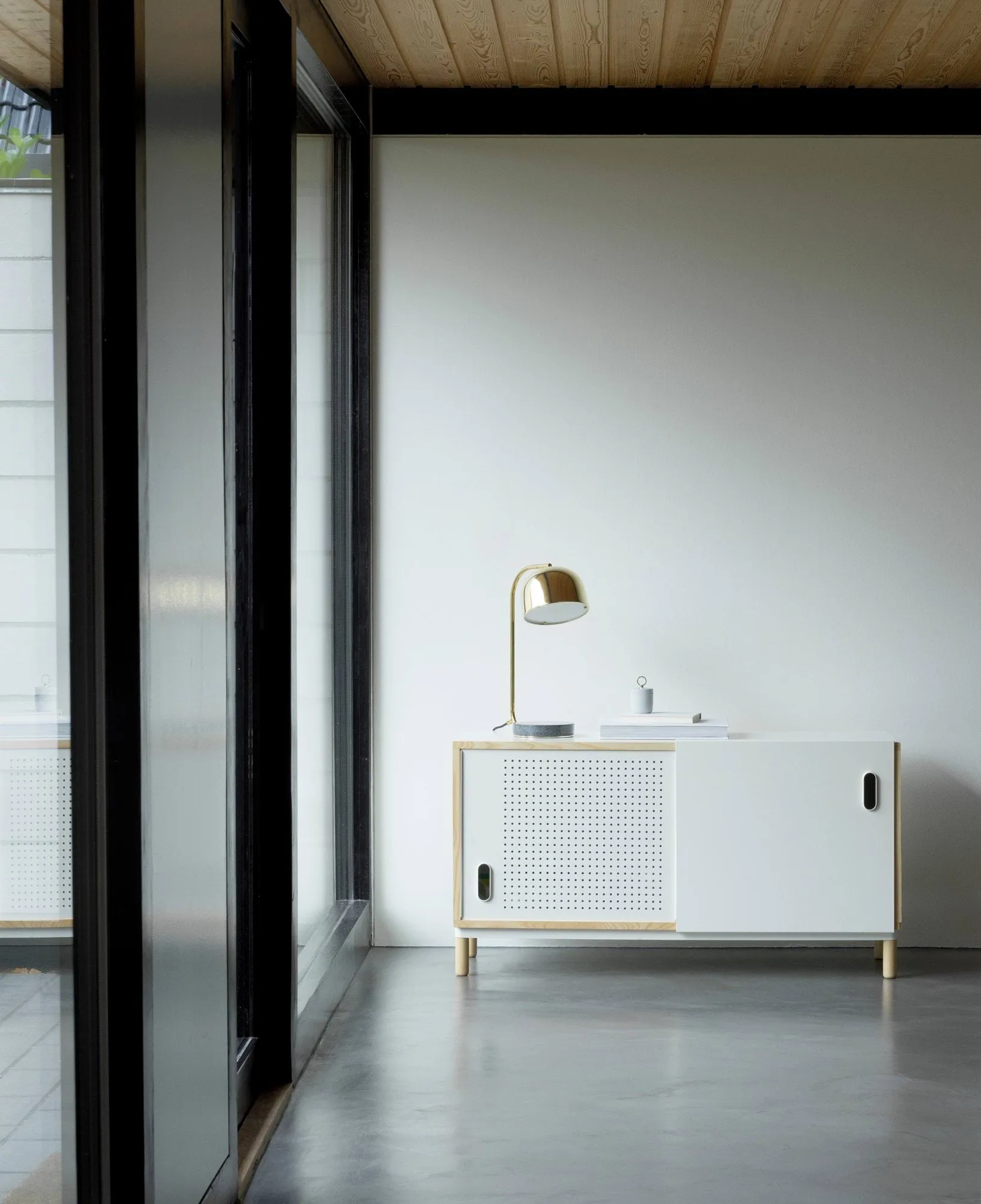 Grant pöytävalaisin, Brass Normann Copenhagen