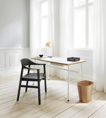 Herit käsinojatuoli tammi - Dusty Green - Normann Copenhagen