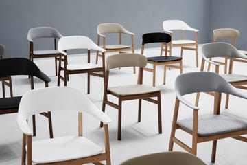 Herit käsinojatuoli tammi - Hiekka - Normann Copenhagen