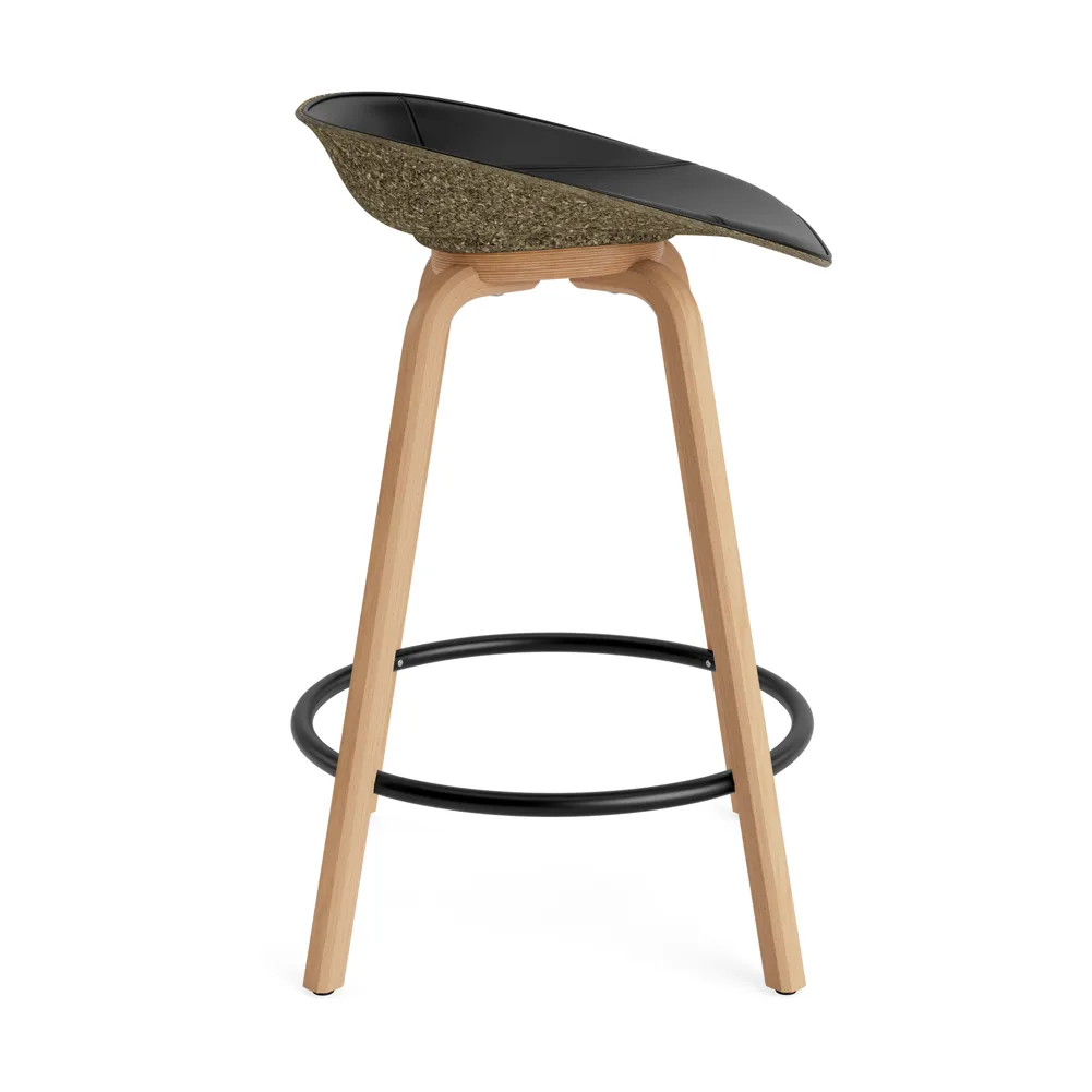 Mat Barstool baarituoli etupuoliverhoiltu  65 cm., Ultra 41599-seaweed-beech-black steel Normann Copenhagen