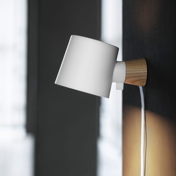 Rise seinävalaisin, valkoinen Normann Copenhagen
