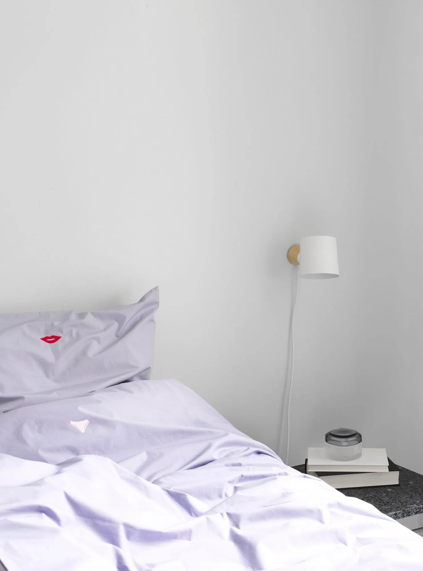 Rise seinävalaisin, valkoinen Normann Copenhagen