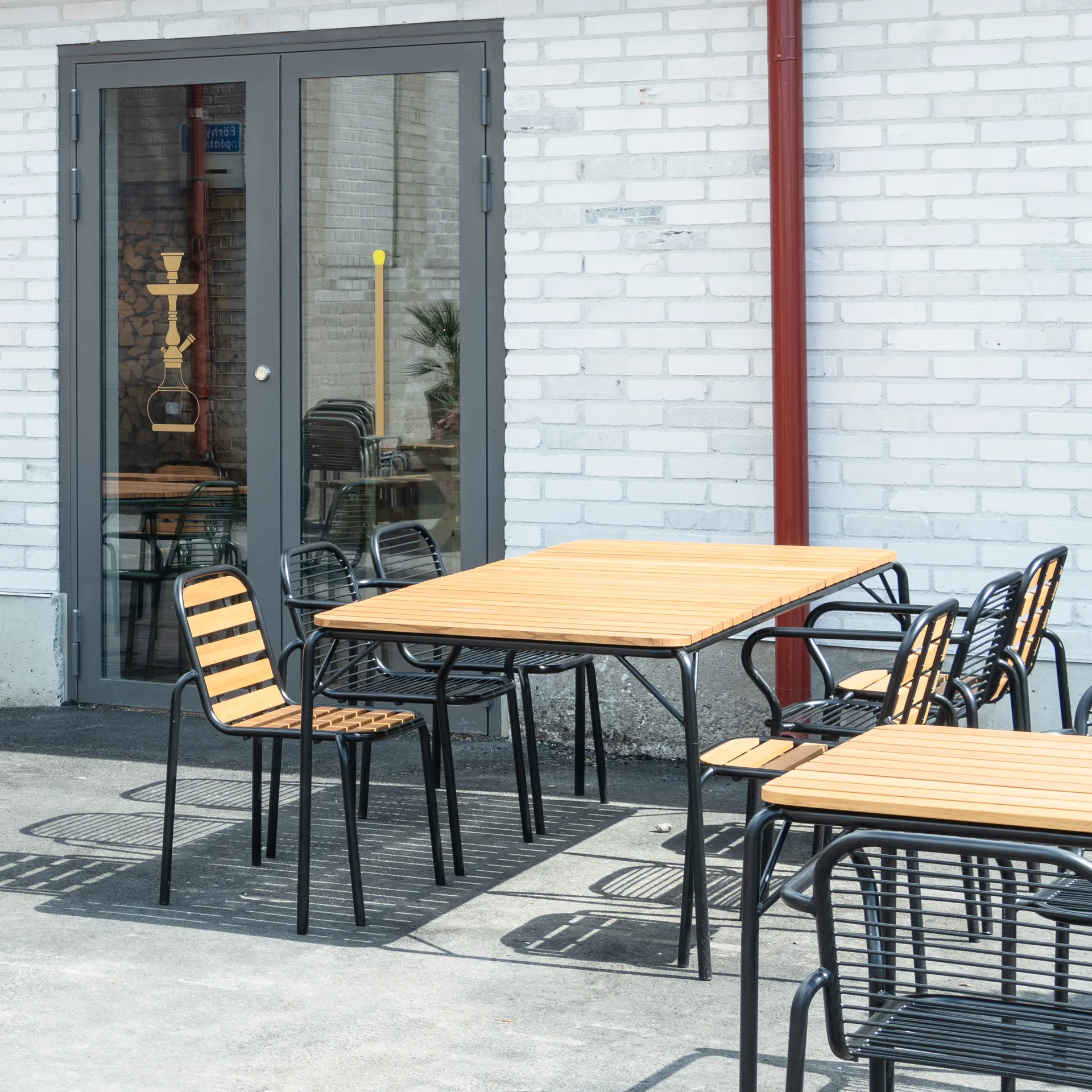 Vig tuoli, Black Normann Copenhagen