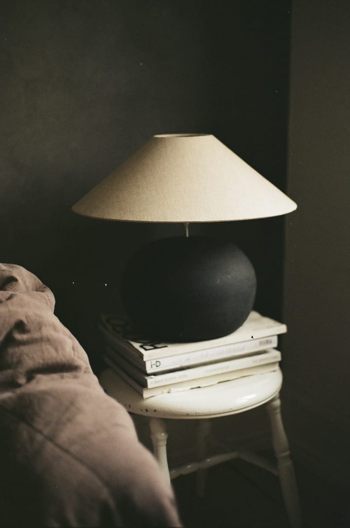 Bellac lampunjalka 30,5 cm, Musta Olsson & Jensen