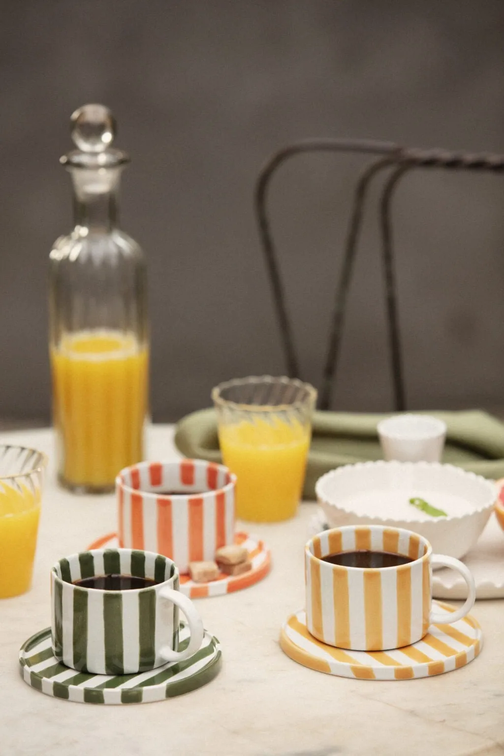 Monica kuppi ja aluslautanen 4-pakkaus - Keltainen Olsson & Jensen