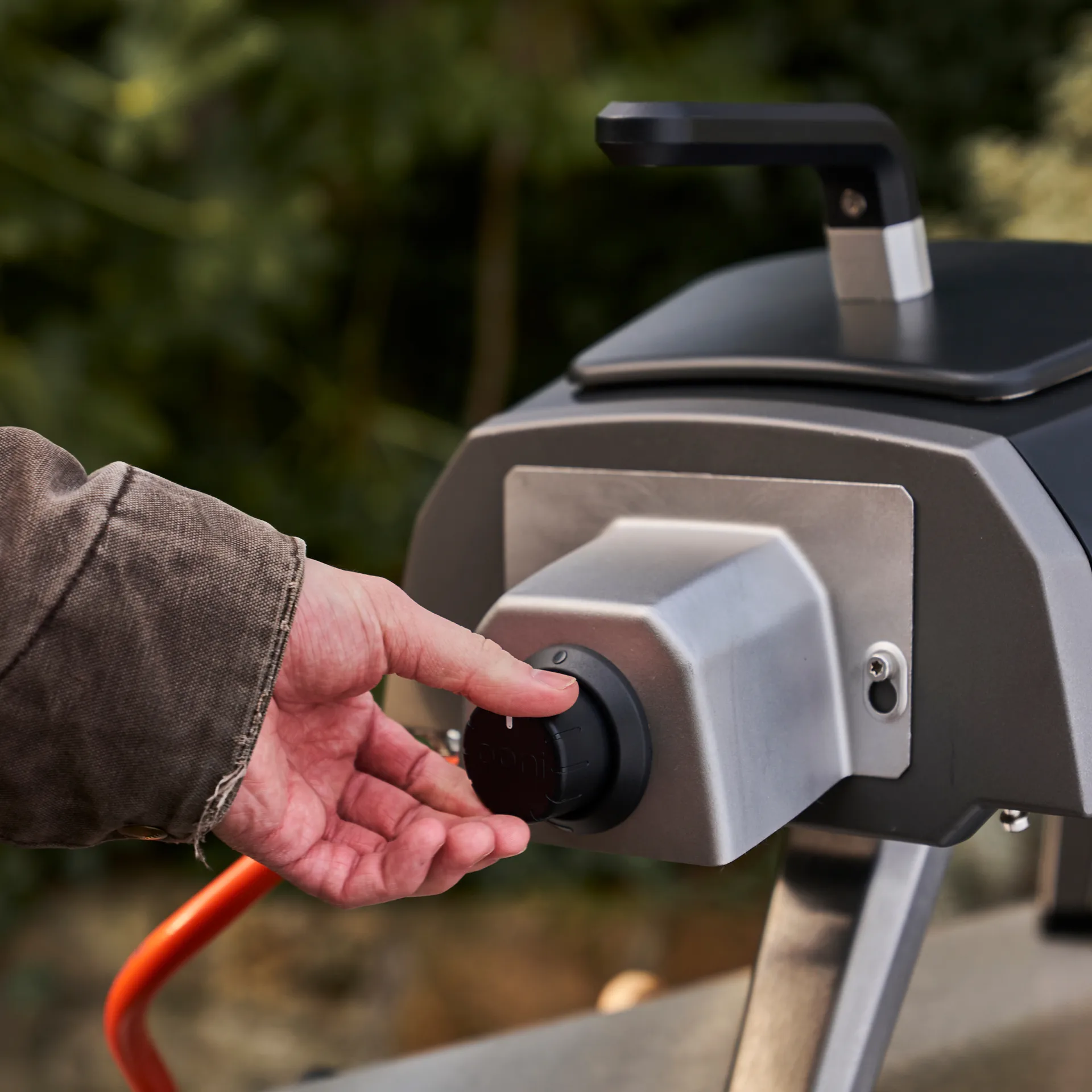 Ooni kaasupoltin Karu-malliin., Hopea Ooni