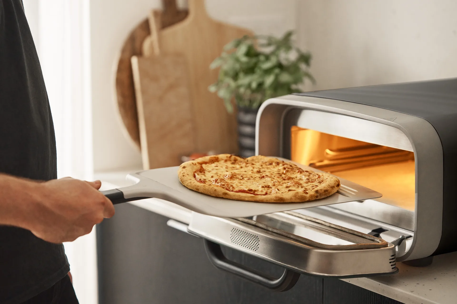 Ooni Volt 2 sähköpizzauuni, Hiilenharmaa Ooni