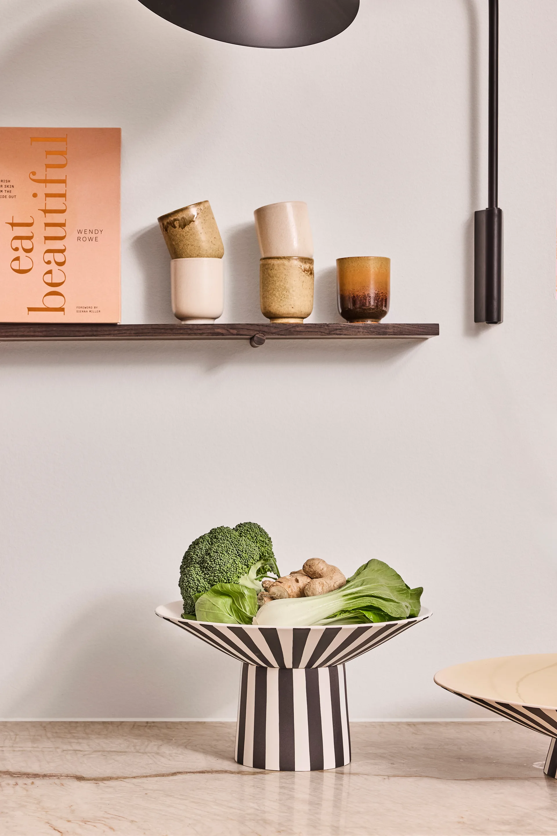 Toppu keskipiste korkea Ø30x17 cm, White-black OYOY