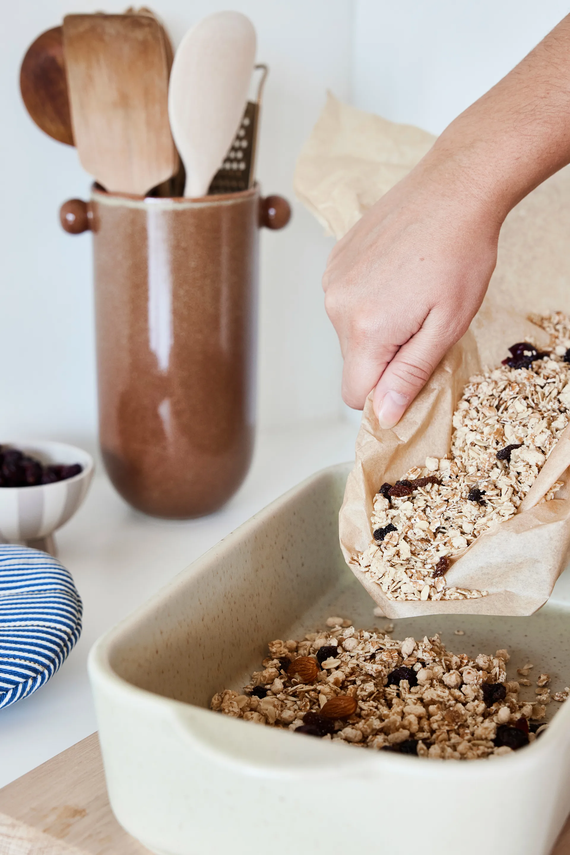 Yuka uuninkestävä vuoka 17,5x32 cm, Reactive Olive OYOY