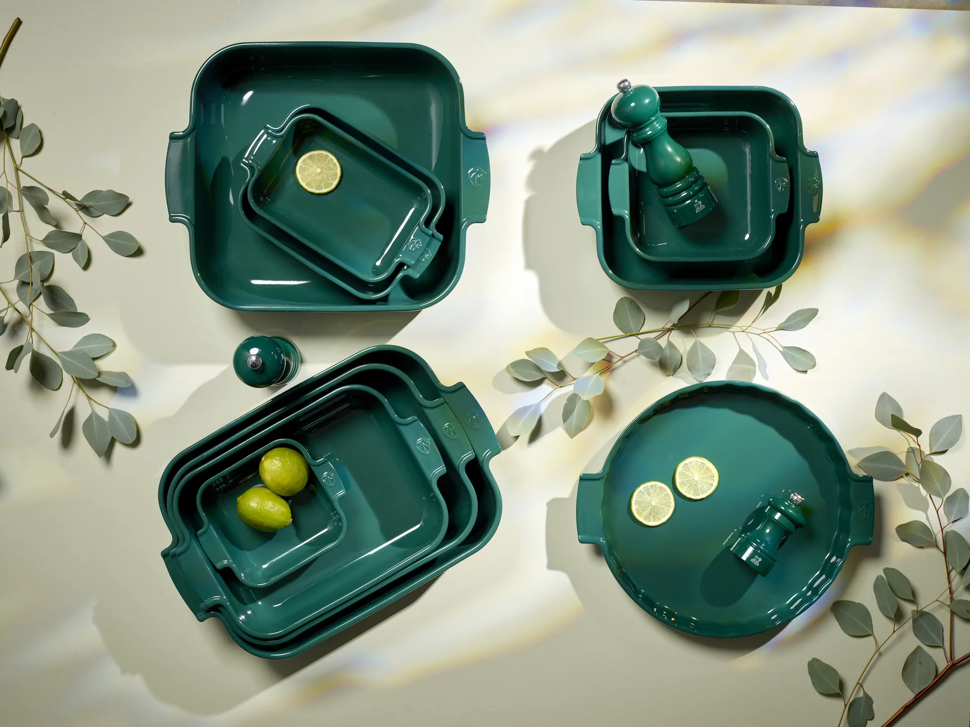 Appolia keraaminen vuoka 18x21 cm, Forest green Peugeot