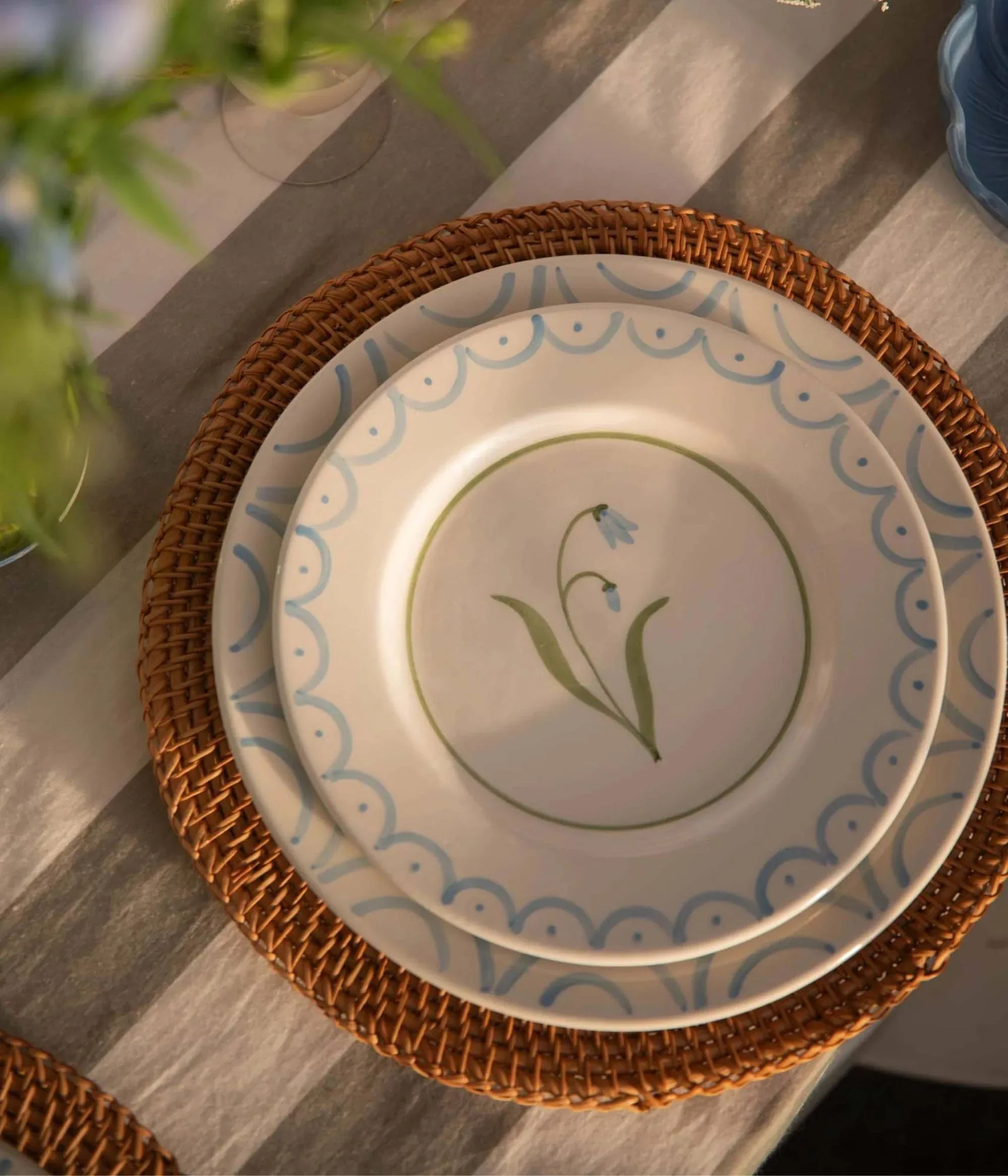 Cottage Flower salaattilautanen, Light Blue, 22 cm Pick a Poppy