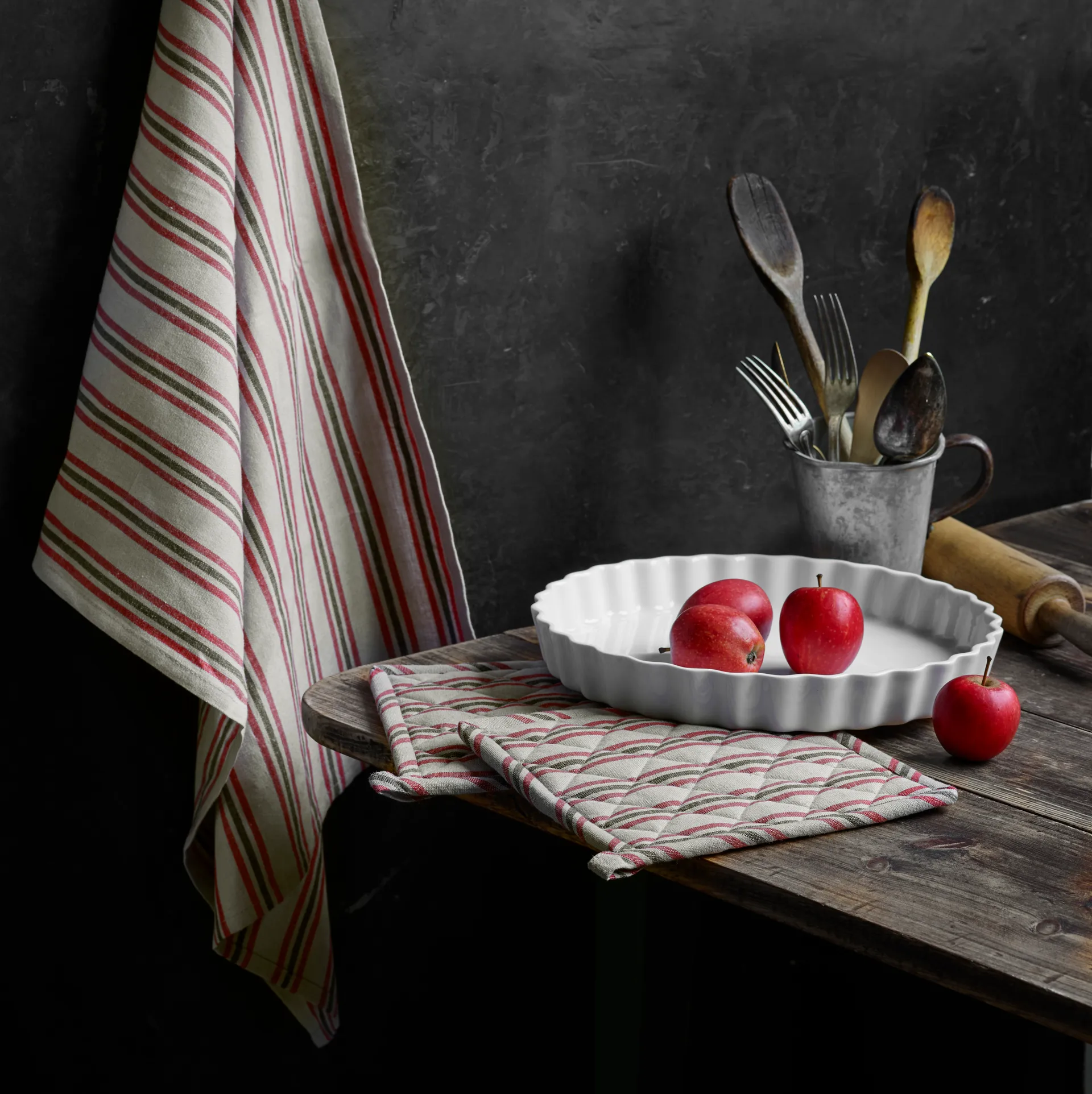 Pillivuyt-piirakkavuoka, pyöreä, valkoinen, Ø 25 cm Pillivuyt